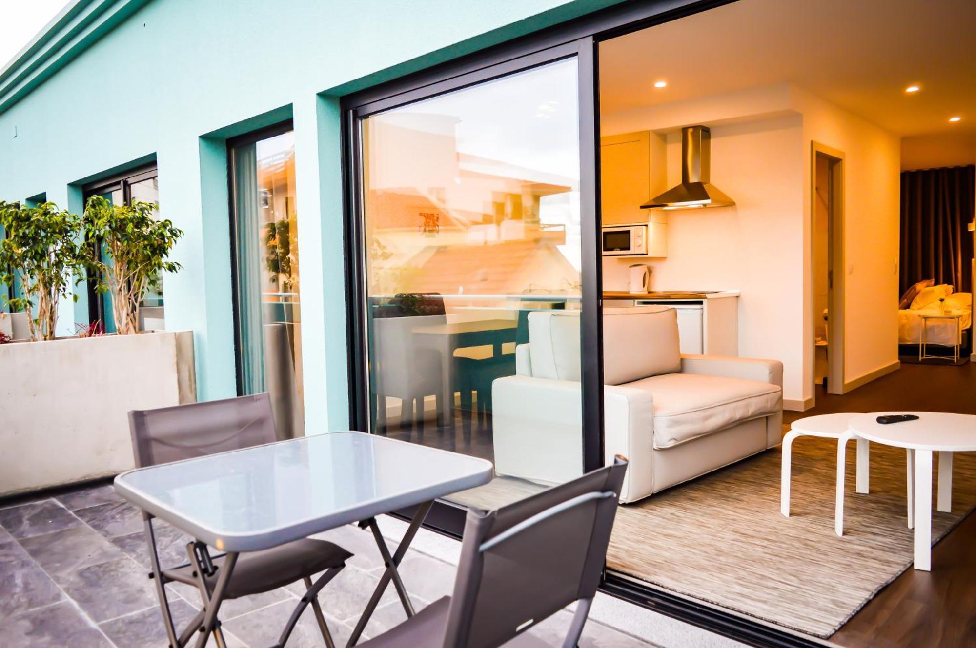 Cba Suites Madeira 푼샬 외부 사진