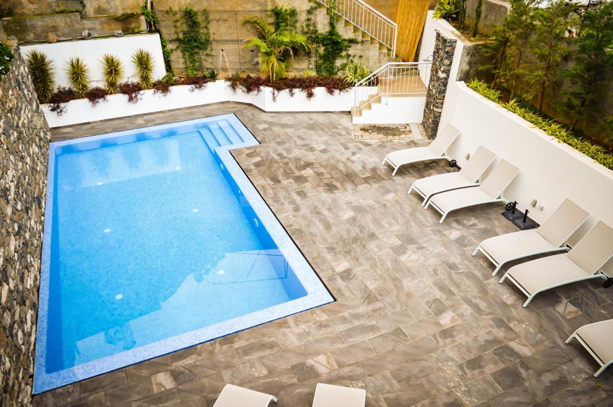 Cba Suites Madeira 푼샬 외부 사진