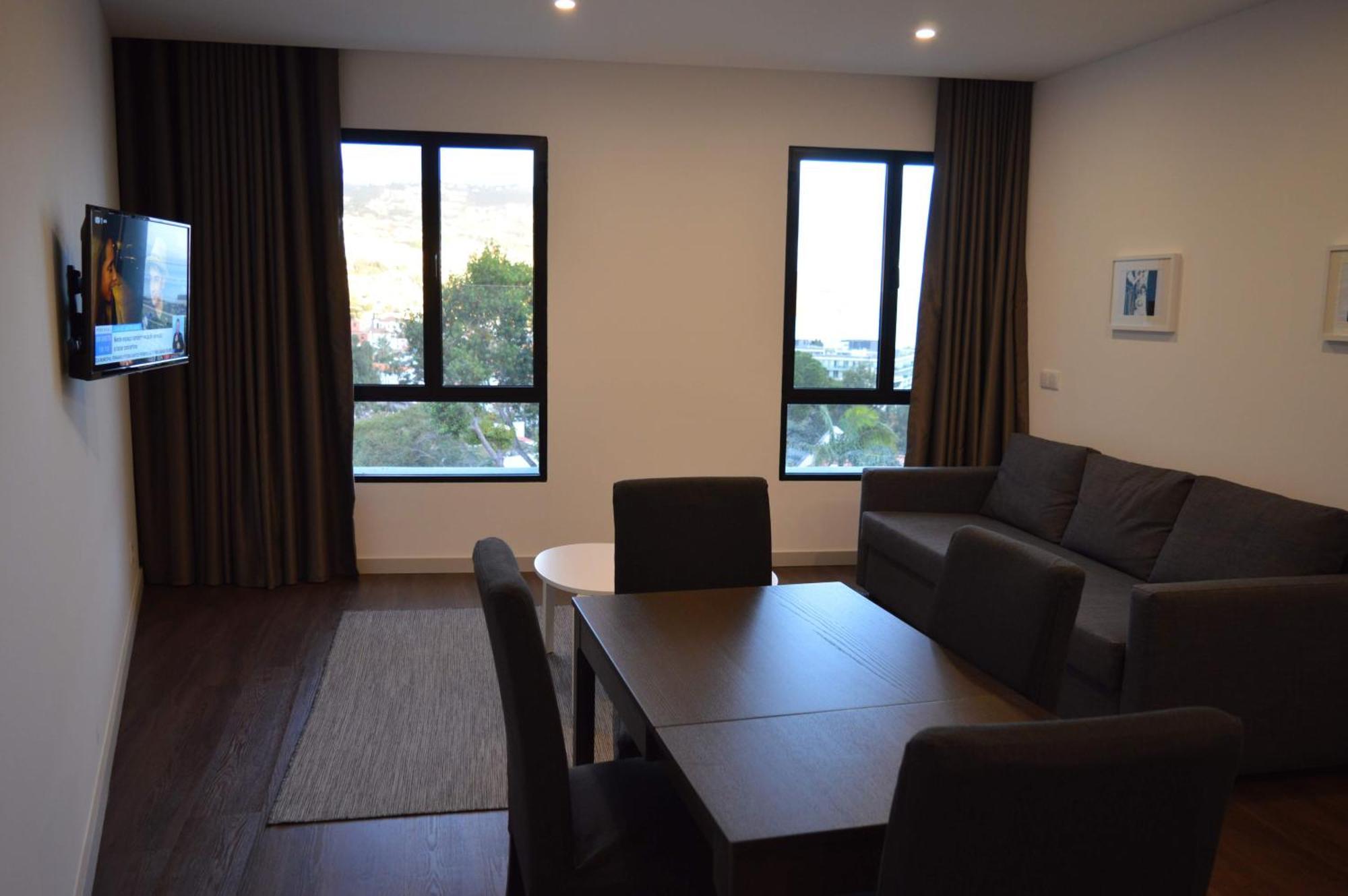 Cba Suites Madeira 푼샬 외부 사진